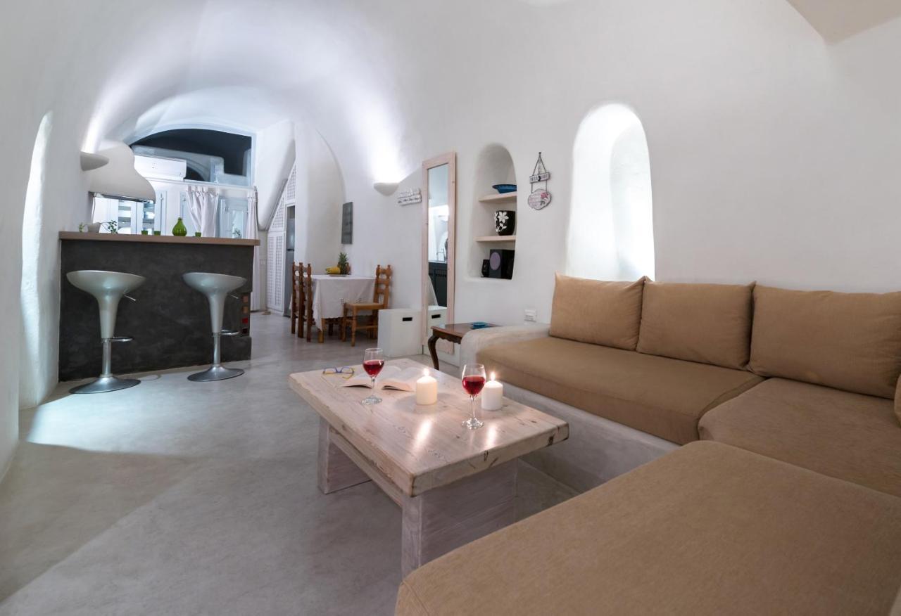 Willa Christina'S Cave House Fira  Zewnętrze zdjęcie