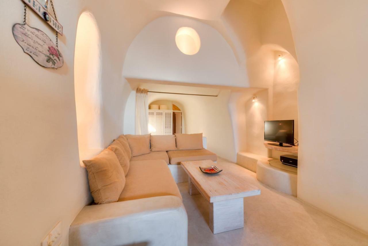 Willa Christina'S Cave House Fira  Zewnętrze zdjęcie